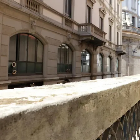 Dhomes And - Galleria Gold, Balcony *