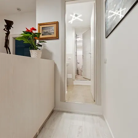 Bwr - Near Mico, Alberti