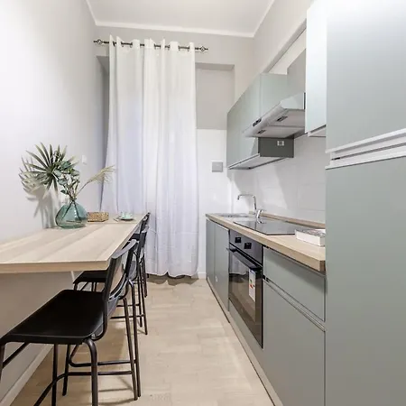 Elegance Apartment *