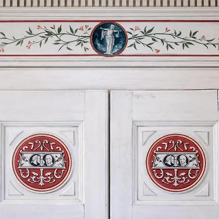 Dhomes And - Galleria Gold, Balcony Lejlighed