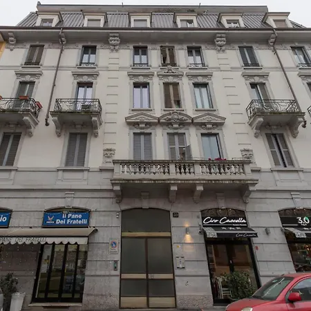 I-host - Ugo Bassi Appartement