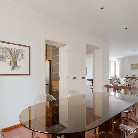 Brera Quadrilocale Di Lusso Con Sauna Milaan