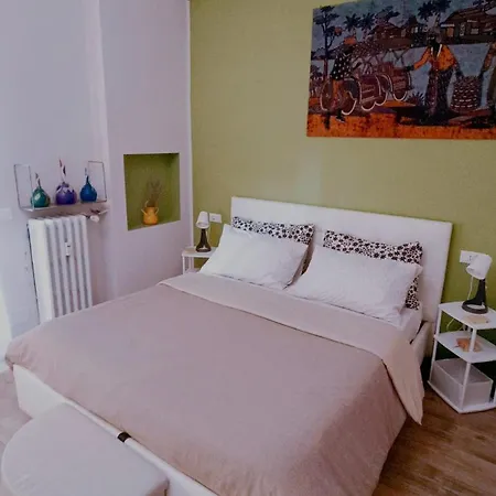 アパート Ongi Etorri B&b- Ripamonti,tram 24 Per Ieo, Policlinico, Fondazione Prada,duomo ミラノ