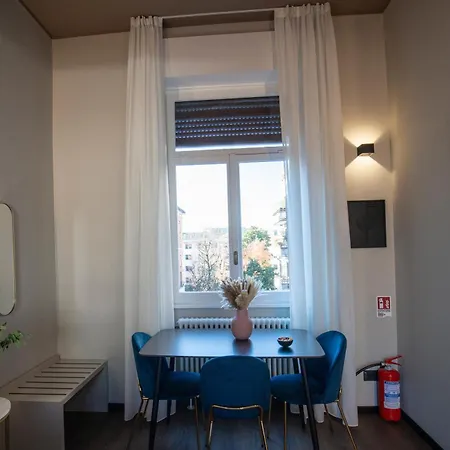 Hotel Ah - Collezione Brera