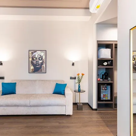 Hotel Ah - Collezione Brera *