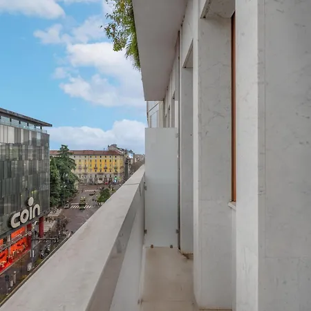 Hotel Vittoriana Foresteria Lombarda *