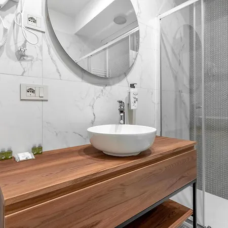 Welcome Foresteria Lombarda 호텔 *