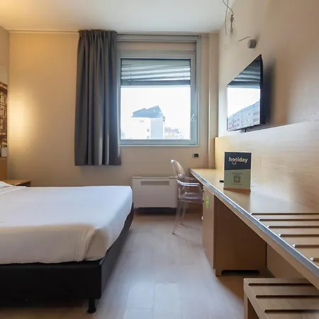 Hotiday Navigli 4*