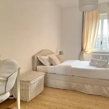 Solari Design District- 4 Mega Siute Feriehus Milano