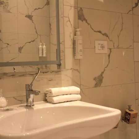 Homa Certosa District Otel 2*