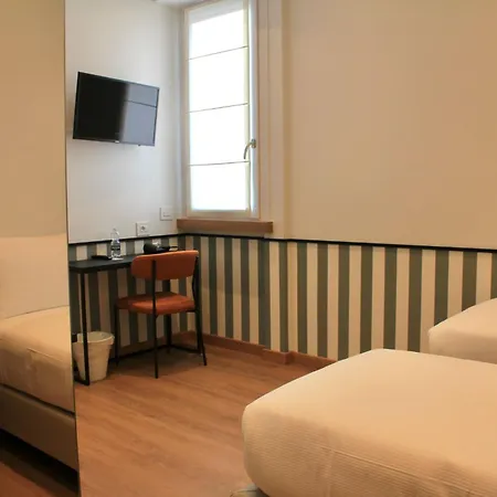 Otel Homa Certosa District 2*