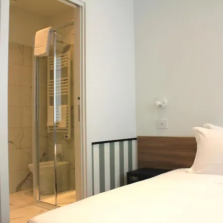 Homa Certosa District Otel