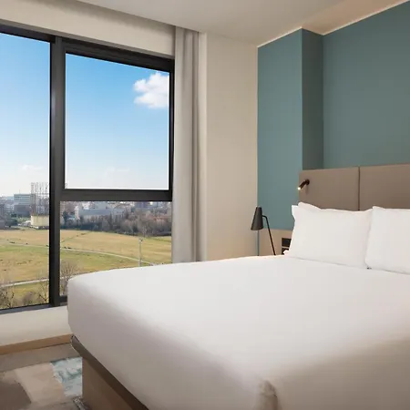 Hotel By Marriott Linate
