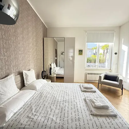 Freguglia - Attico Con Vista Duomo 3* Milano