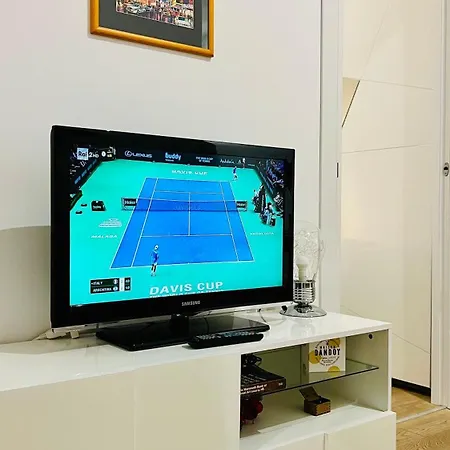 Ginny - San Siro Holiday home