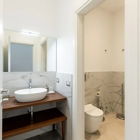 Acero & Ibisco - Repubblica By Innstay 3* Milánó