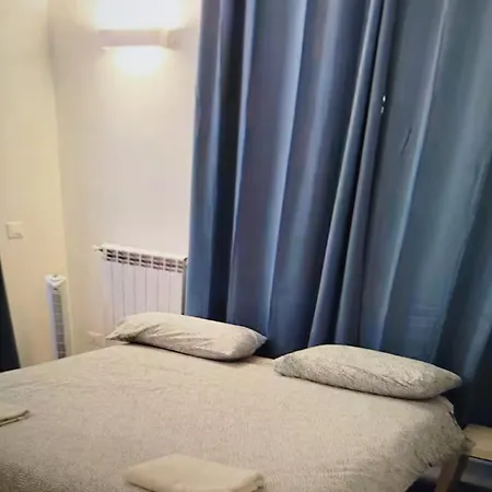 Davy Place Ub1 Oda ve Kahvaltı Milano