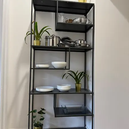 Newly Renovated 2br Near Bocconi & Metro * Milano