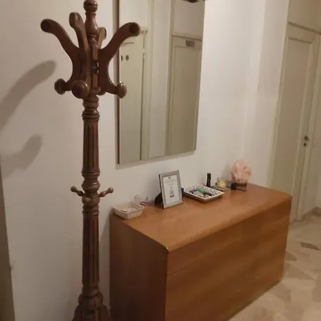 Séjour chez l'habitant Stanza Matrimoniale Comoda, A 5 Minuti A Piedi Dalla Metro, Perfetta Per Muoversi A
