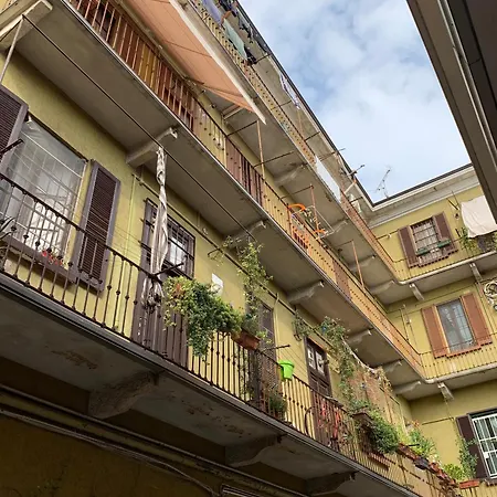 Guest house Corte Dei Navigli Milanesi *