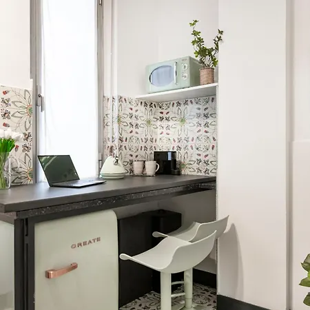 Easylife - In Via Della Spiga 밀라노