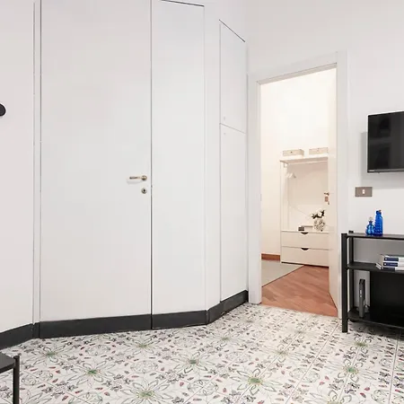 Easylife - In Via Della Spiga 3*