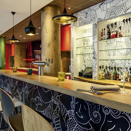 Ibis Ca' Granda Hotel 3*