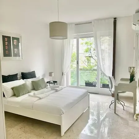 Feriehus Solari Design District- 4 Mega Siute Milano