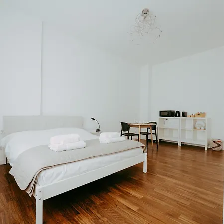 Faro Bed & Breakfast *