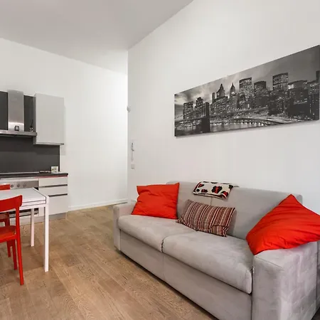 Ginny - San Siro Holiday home Milan