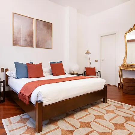 Easylife - In Via Della Spiga Πανσιόν 4*