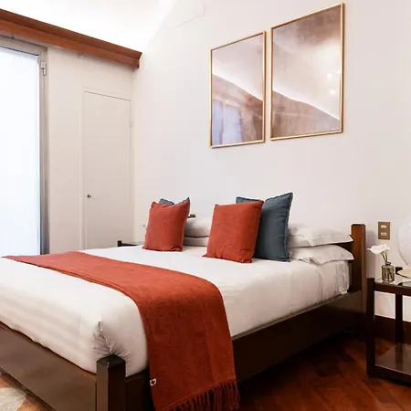 Easylife - In Via Della Spiga 3*