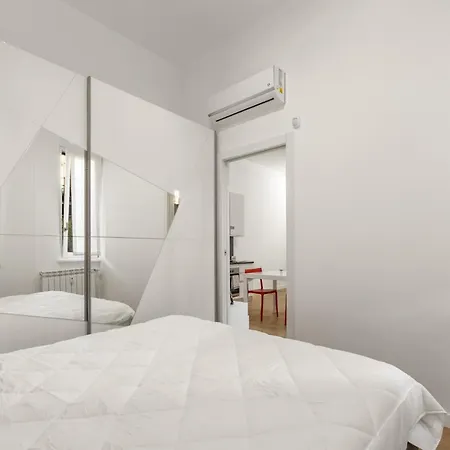 Ginny - San Siro Holiday home *