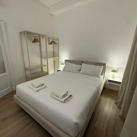 Newly Renovated 2br Near Bocconi & Metro Feriehus Milano