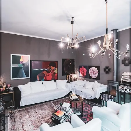 Designed Luxury Loft With Private Exclusive Garden Villa