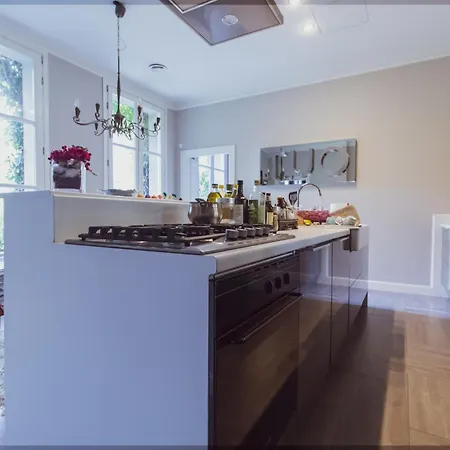Villa Designed Luxury Loft With Private Exclusive Garden *