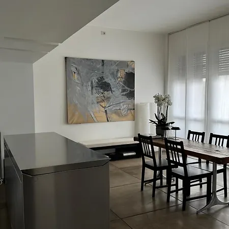 Urban Retreat Minutes Away From Duomo Cathedral Lägenhet Milano