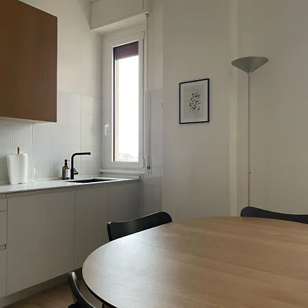 Design And Comfort In West Milan