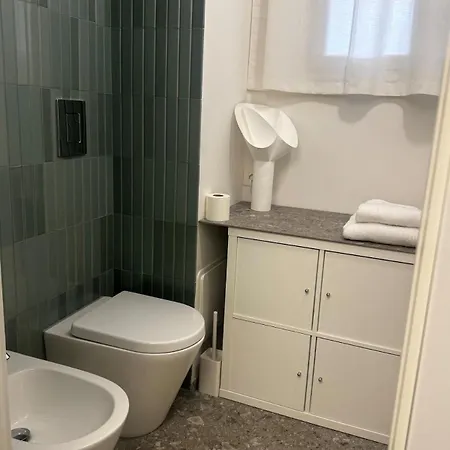 C L I N K E R H O U S E *