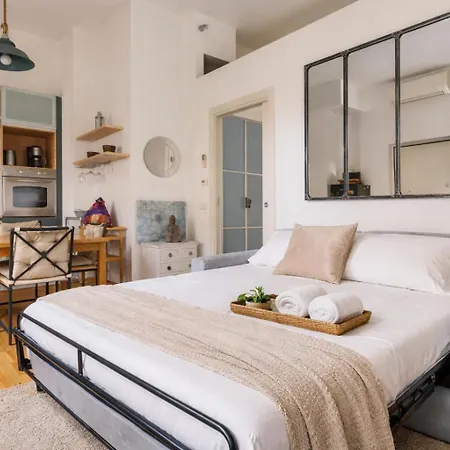 Private Parking - Stylish Navigli Loft *