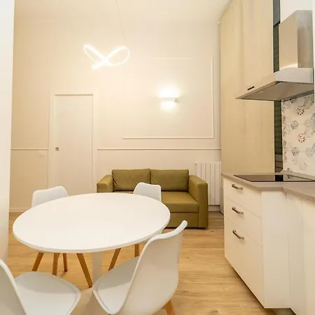 Elegant In The Center With Smarttv Wifi *