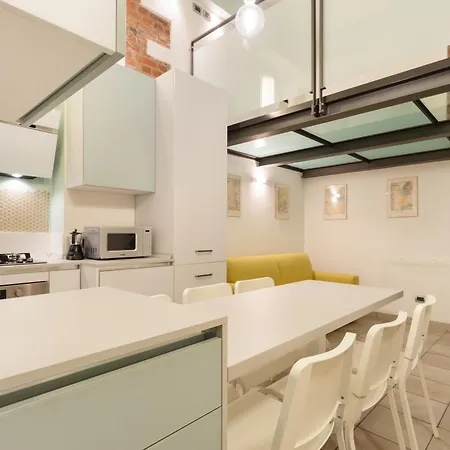 Charming Near M1 Loreto And Iconic Tram 1 To Center Apartment *