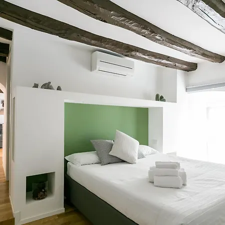 Navigli - Via Mortara 17 Apartmán