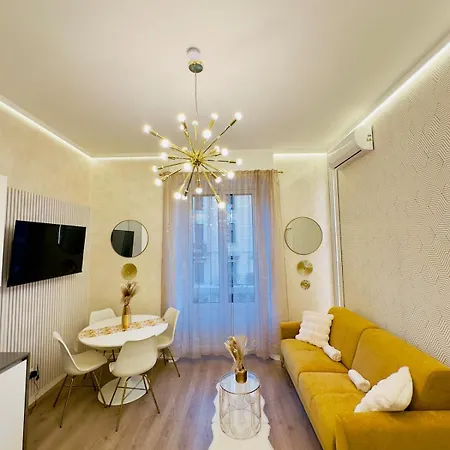 District Flat Daire Milano