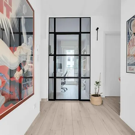 Colori E Stile Sui Navigli *