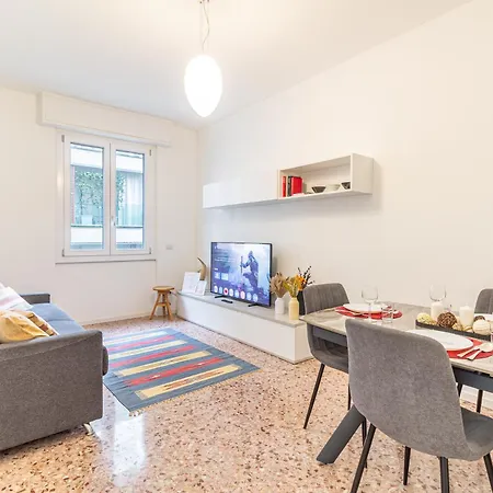 Апартаменты Acquabella By Houset Милан