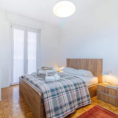 Acquabella By Houset Милан