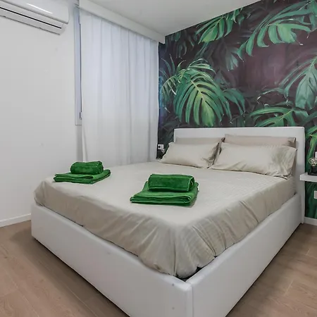 Garden M3 Duomo 12 Min * 밀라노