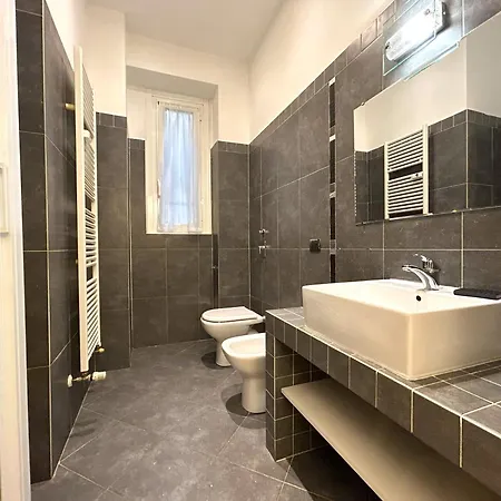 Apartment The Secret Garden - 100 M Dalla Metropolitana