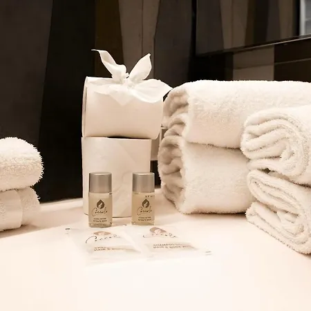 Lägenhet Isola Loft 5 Minutes Walk From Garibaldi Station *